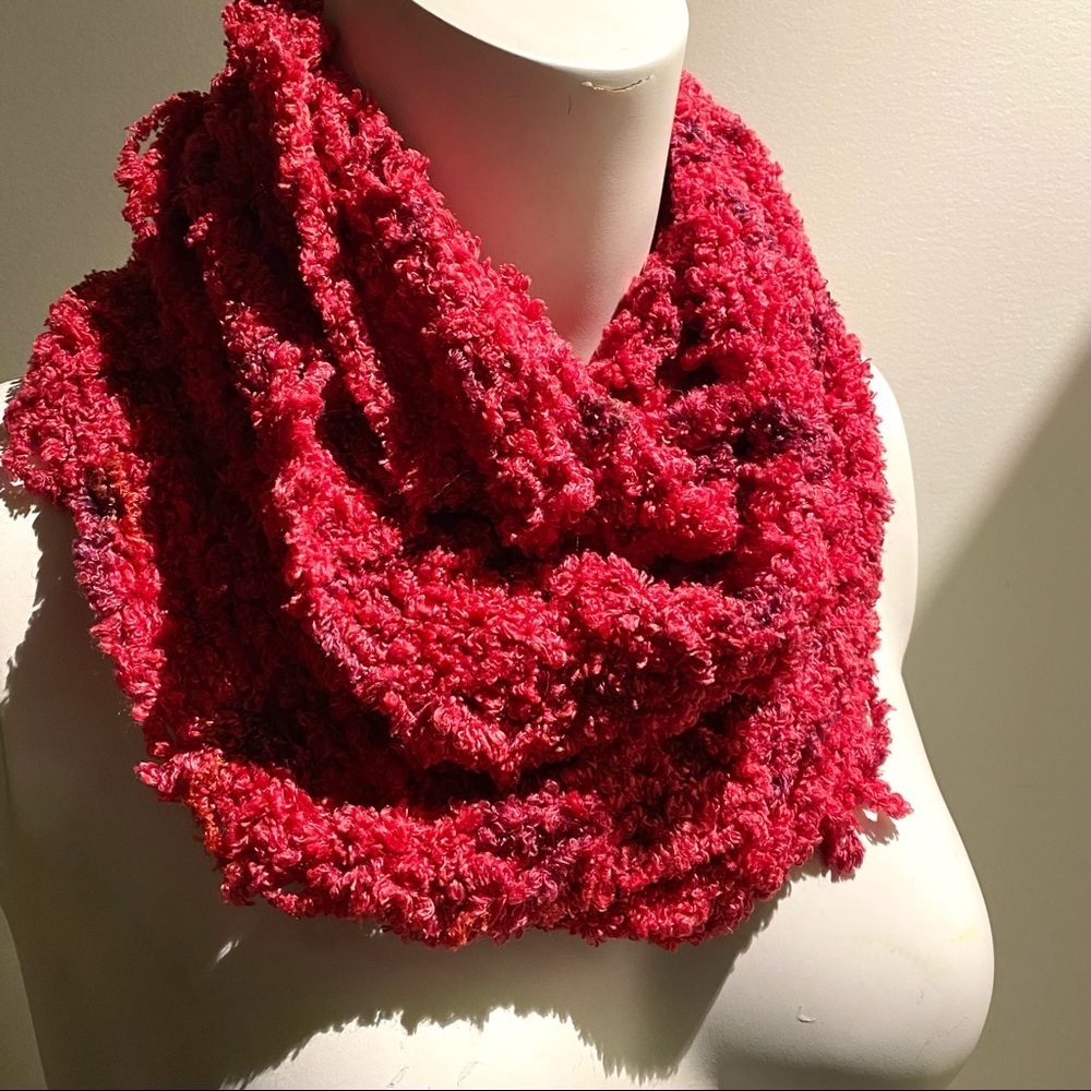 EUC Handknit Cozy Red Infinity Scarf 33" x 5" Handmade